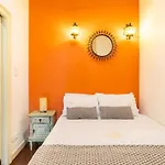 شقة Explore From An Artistic Alfama
