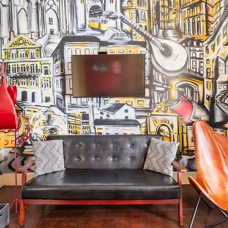 Explore From An Artistic Alfama * Lisboa