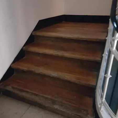 Explore From An Artistic Alfama * ליסבון